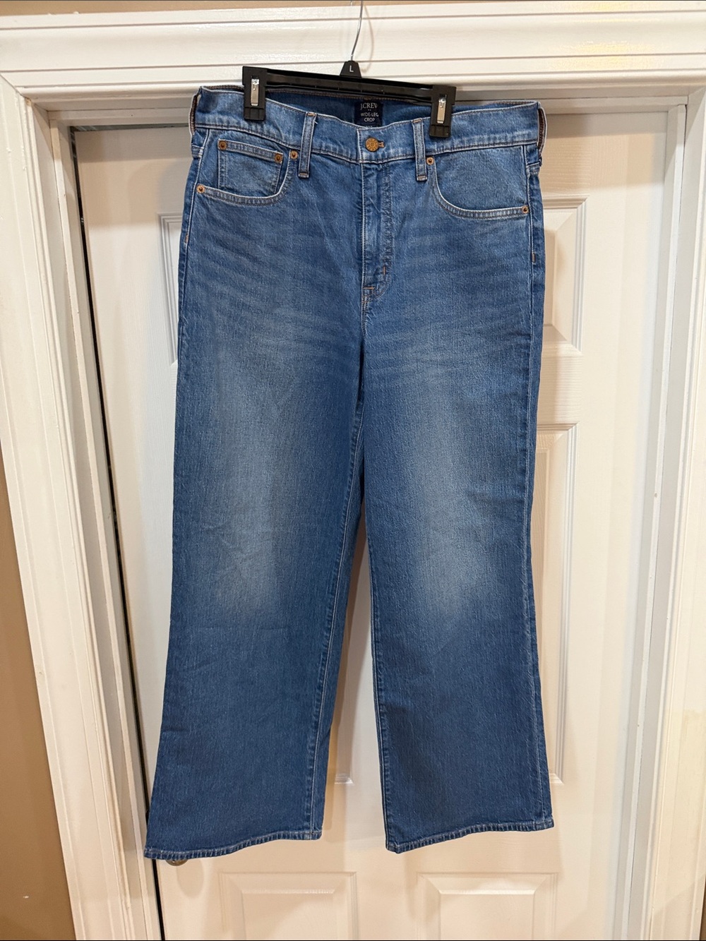 J Crew. Wide leg crop jeans. Sz 30 TALL.